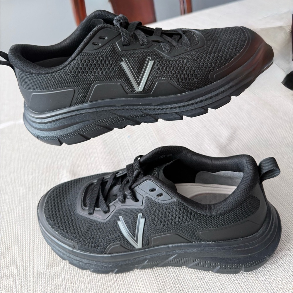 VIONIC WOMENS WALK MAX SNEAKERS